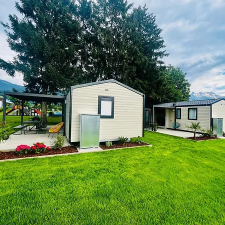 Camping De La Piscine Aigle Extérieur photo